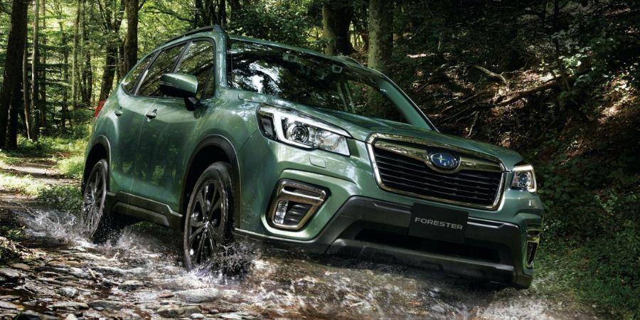 Khoảng Sáng Gầm Xe: Vì Sao Là Yếu Tố Quyết Định Khi Chọn Xe? 3 Forester – biểu tượng của xe SUV Nhật Bản đa dụng, mạnh mẽ, dễ dàng vượt mọi loại địa hình với hệ dẫn động AWD kết hợp gầm xe cao và độ bám vượt trội.
