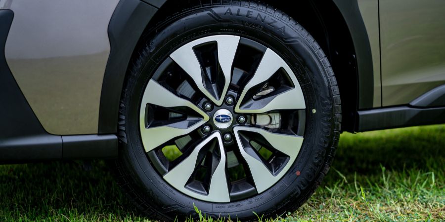 mam xe subaru outback