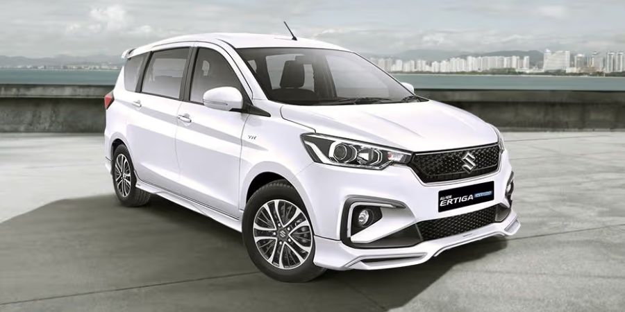 Xe 7 Chỗ Giá Từ 400 Đến 500 Triệu: Tiết Kiệm Cho Gia Đình 2 Mẫu MPV tiết kiệm nhiên liệu với thiết kế hiện đại và không gian nội thất rộng rãi