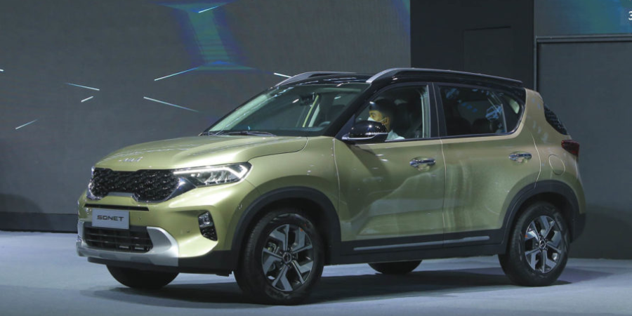 Khám phá 10 mẫu xe 4 chỗ gầm cao đáng mua tại Việt Nam 2025 3 Kia Sonet 499 – 609 trieu dong