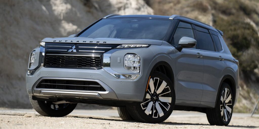 Khám phá 10 mẫu xe 5 chỗ gầm cao đáng mua tại Việt Nam 2025 7 Mitsubishi Outlander 1099 ty dong
