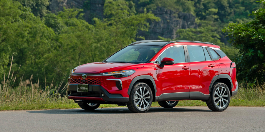 Khám phá Top 10 xe ô tô gầm cao 2025 – Lựa chọn phù hợp cho gia đình 8 Toyota Corolla Cross – SUV hang C 820 – 905 trieu dong 1