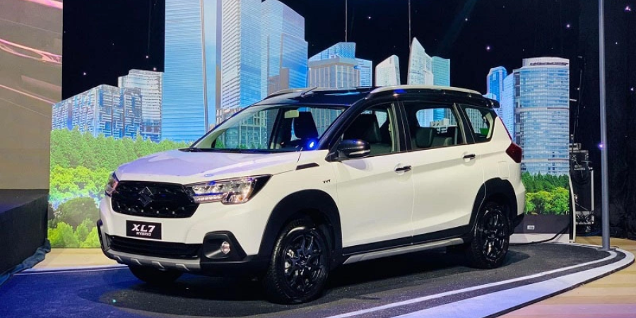 Suzuki XL7 Hybrid